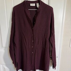 Liz Claiborne Burgundy Textured Top